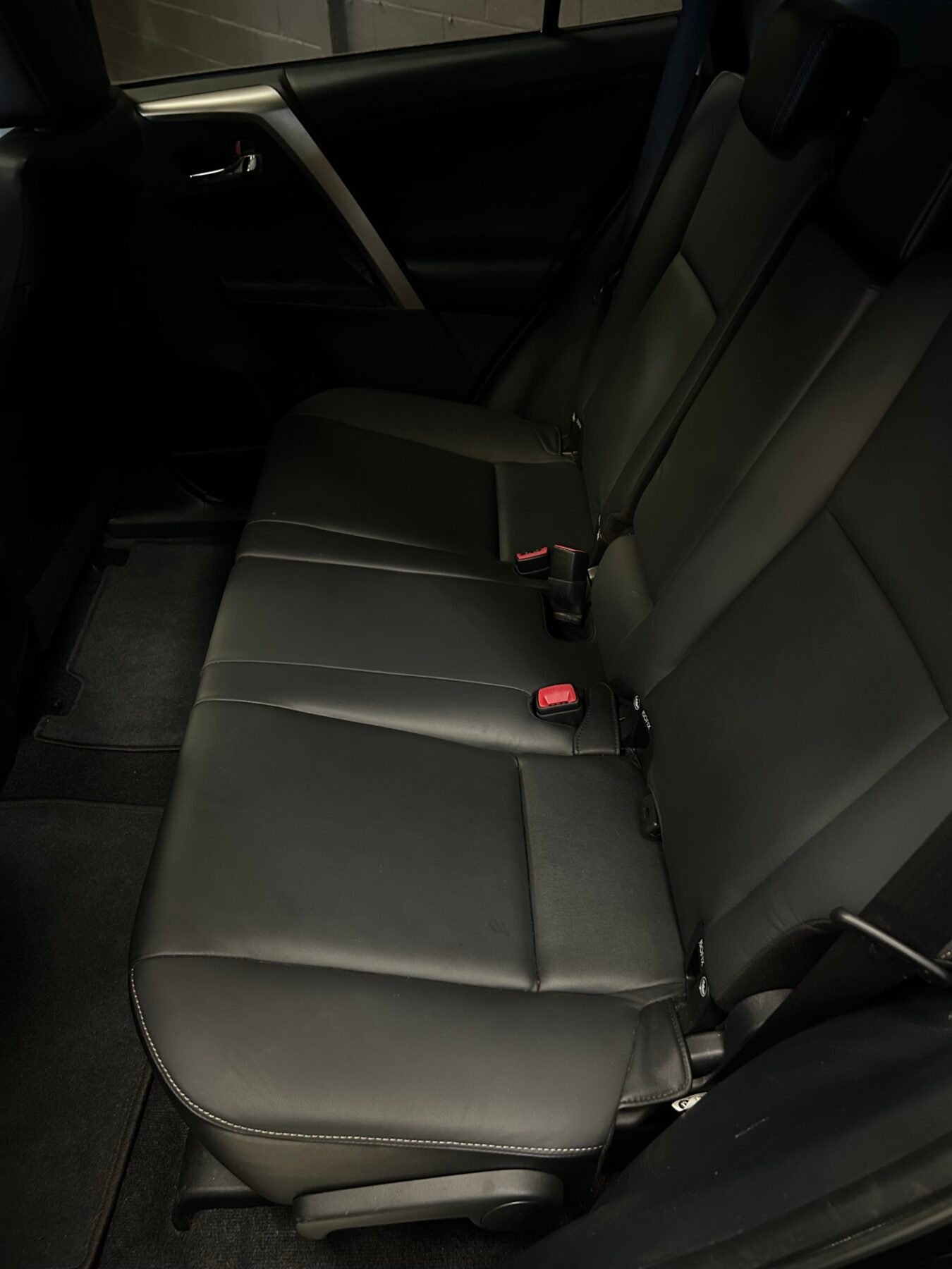 TOYOTA Rav4 2.2 D-4D Executive 