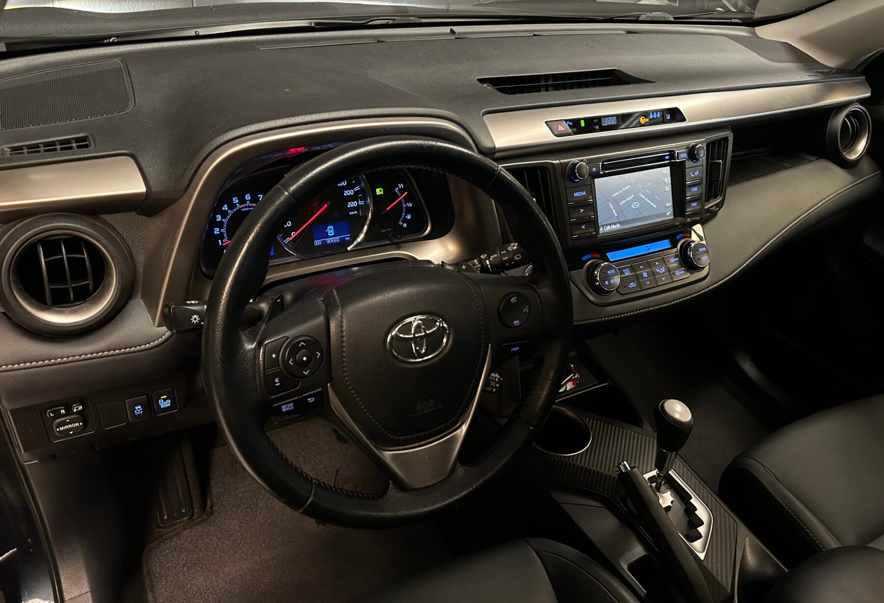 TOYOTA Rav4 2.2 D-4D Executive 