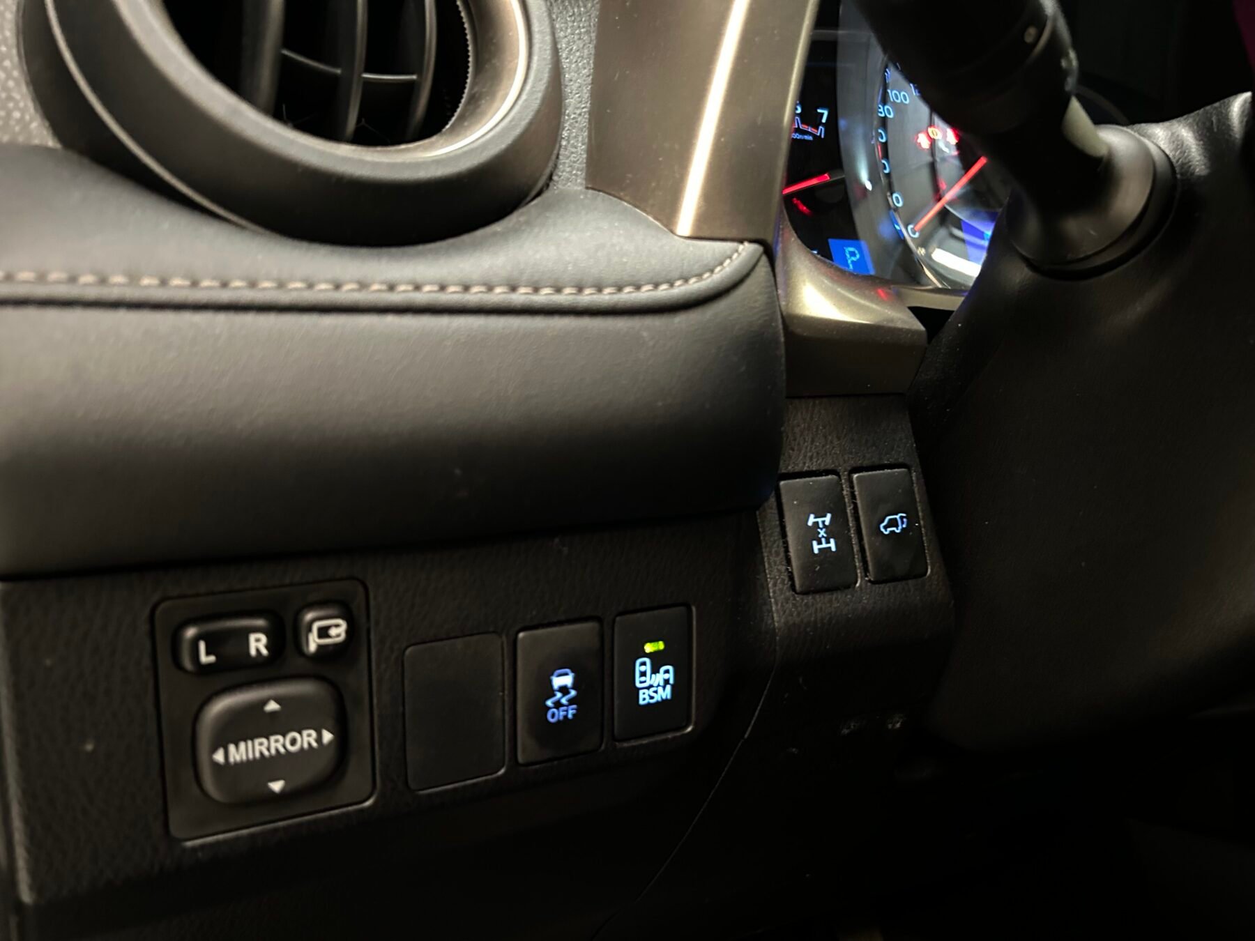 TOYOTA Rav4 2.2 D-4D Executive 