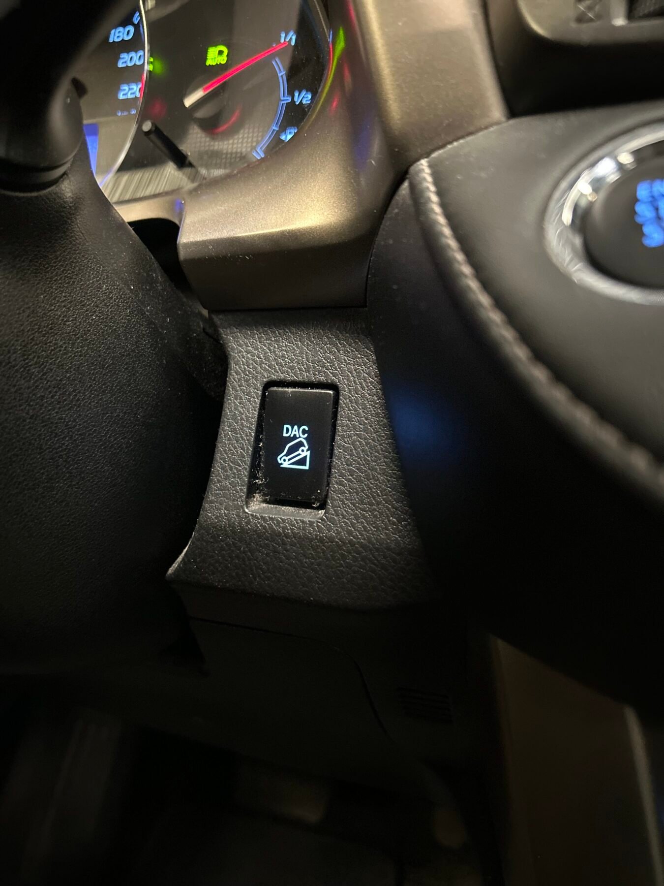 TOYOTA Rav4 2.2 D-4D Executive 