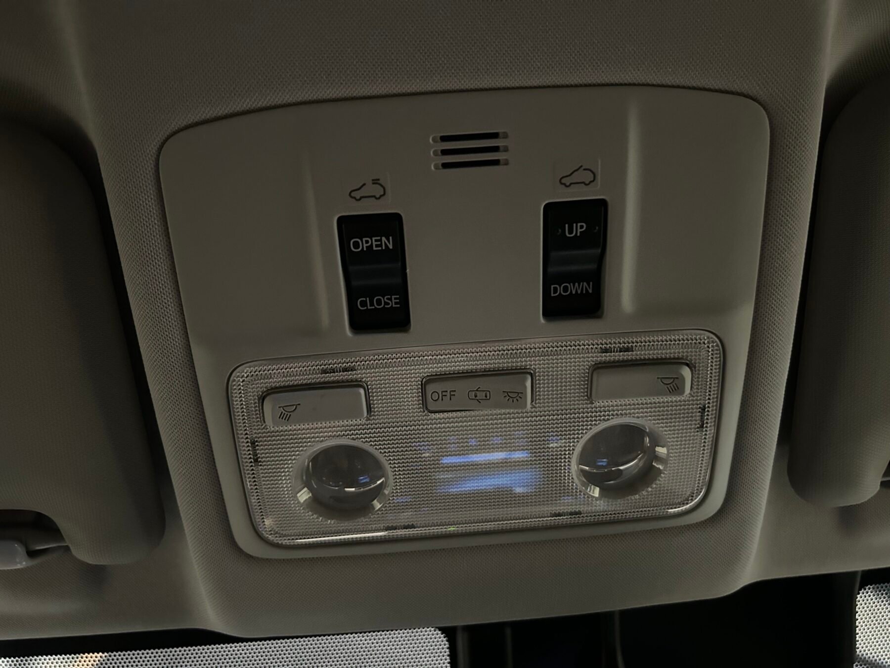 TOYOTA Rav4 2.2 D-4D Executive 