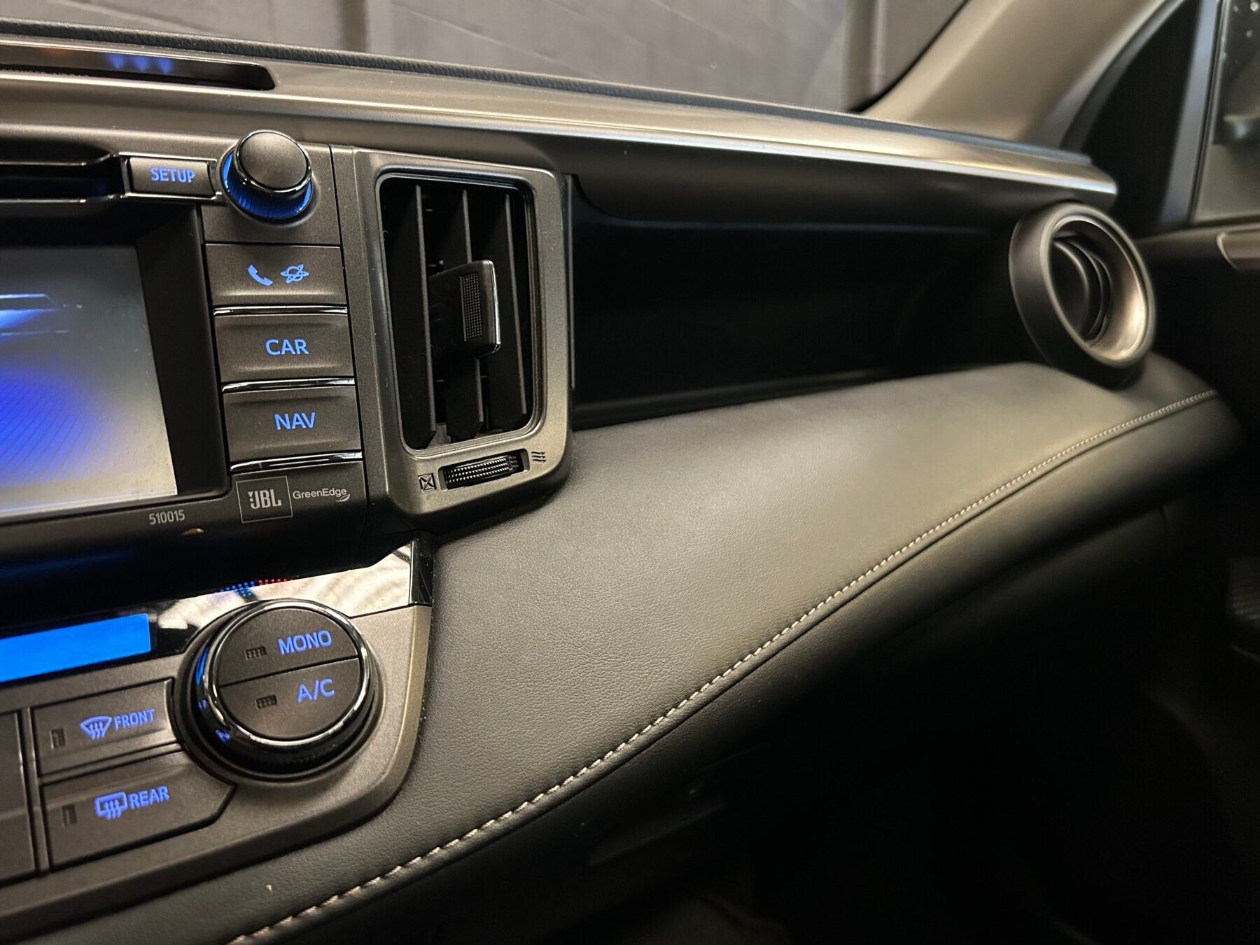 TOYOTA Rav4 2.2 D-4D Executive 