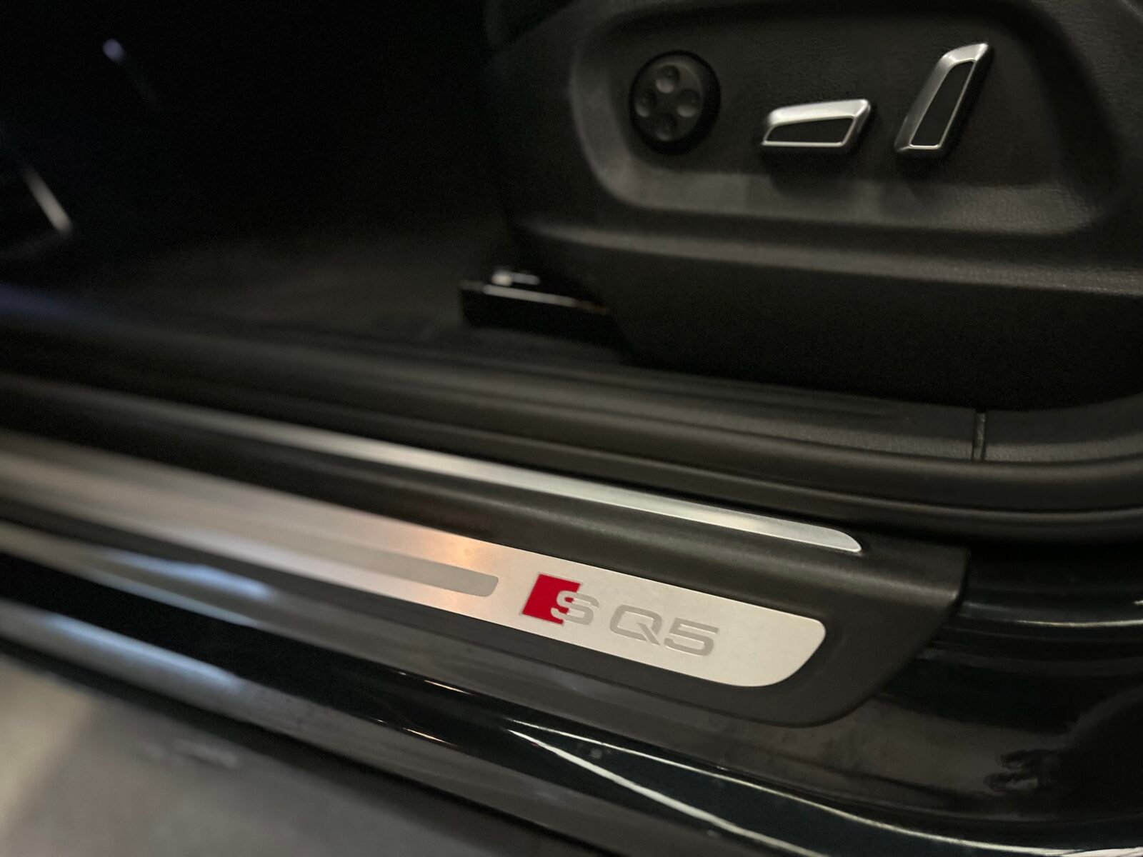 AUDI SQ5 3.0 TDI quattro tiptronic