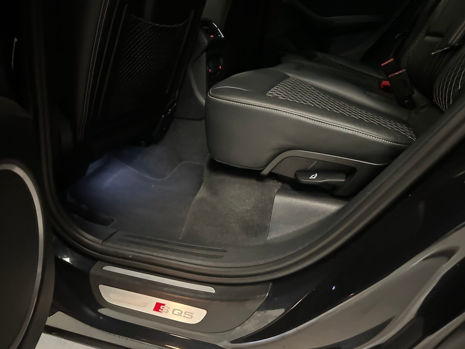 AUDI SQ5 3.0 TDI quattro tiptronic