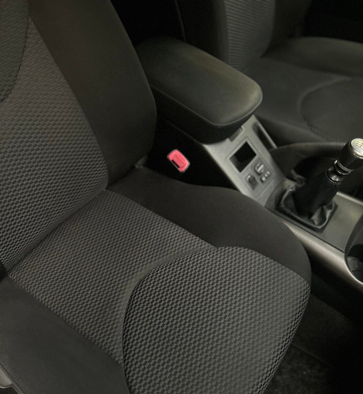 TOYOTA Rav4 2.2 D-4-D Active 