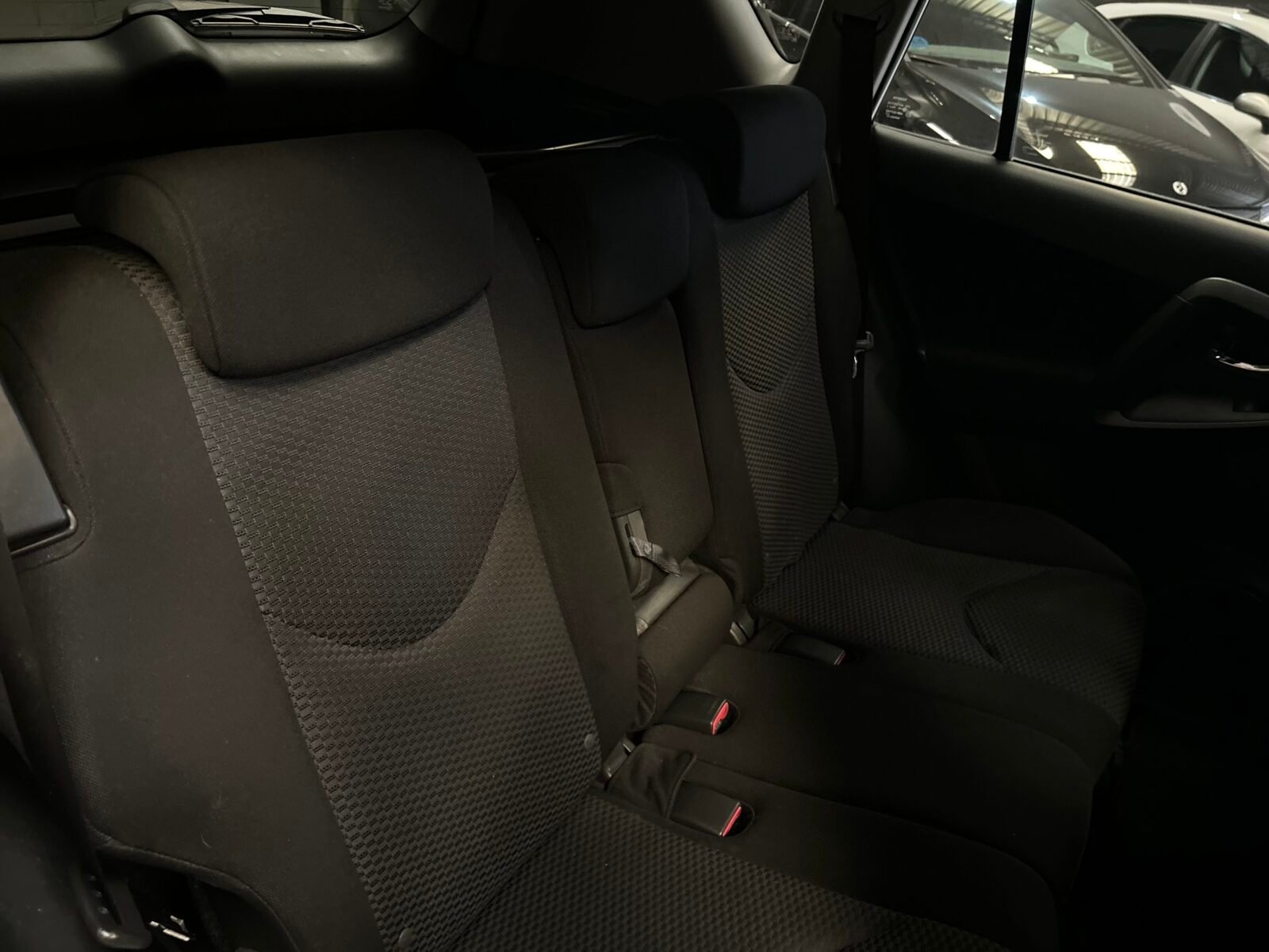 TOYOTA Rav4 2.2 D-4-D Active 