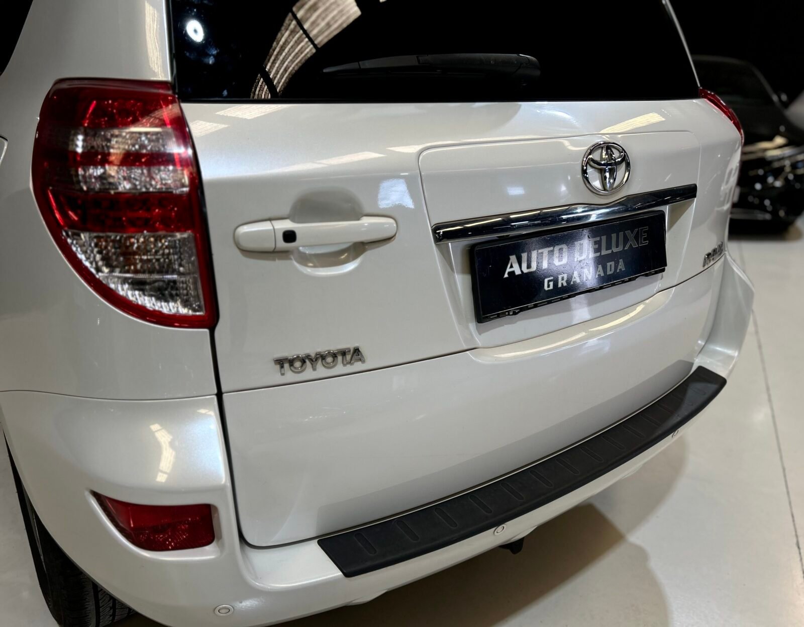 TOYOTA Rav4 2.2 D-4-D Active 