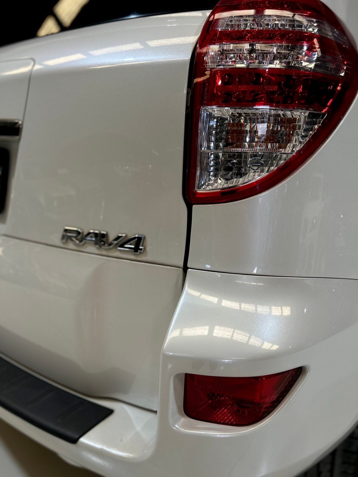 TOYOTA Rav4 2.2 D-4-D Active 