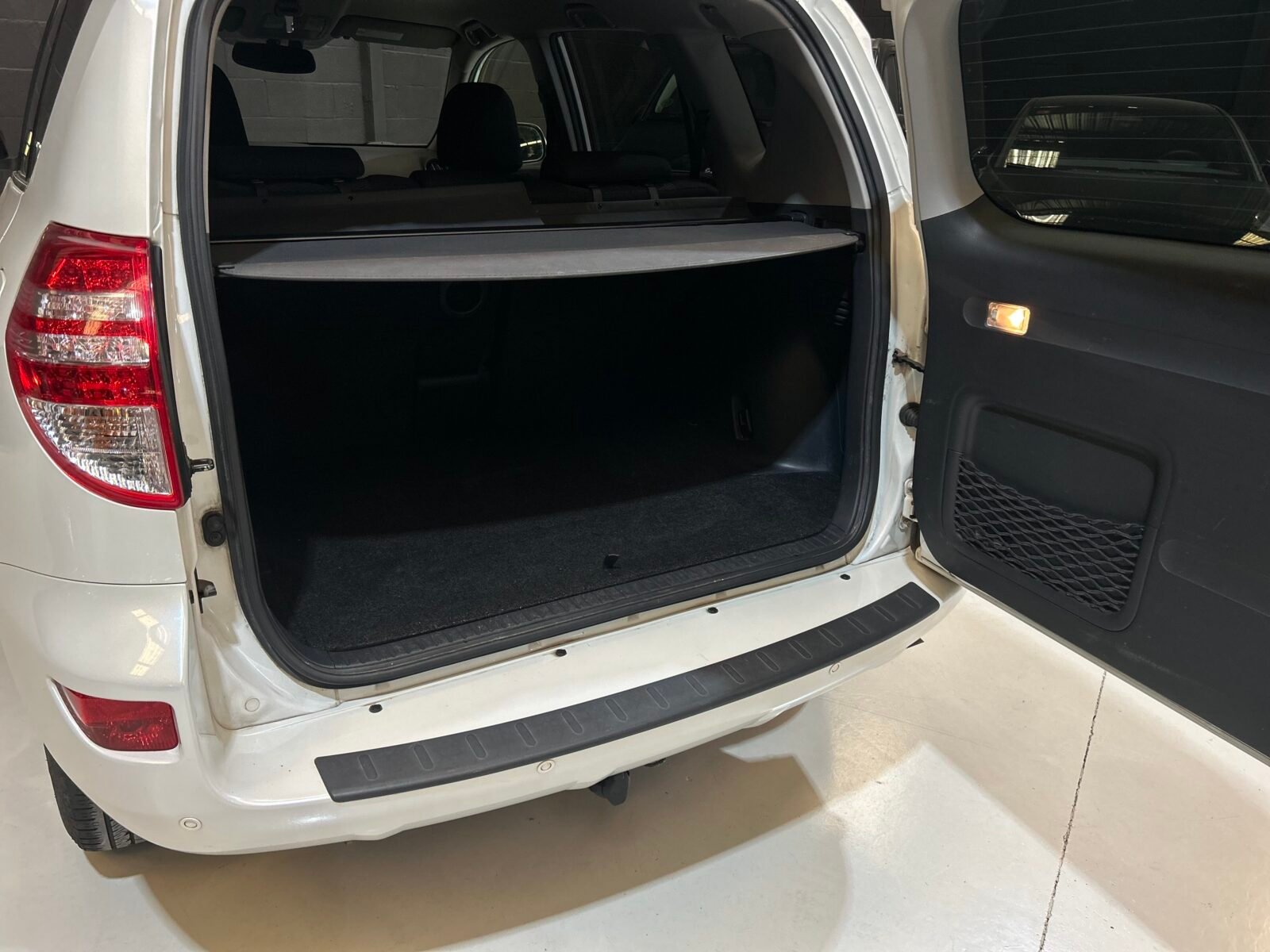 TOYOTA Rav4 2.2 D-4-D Active 