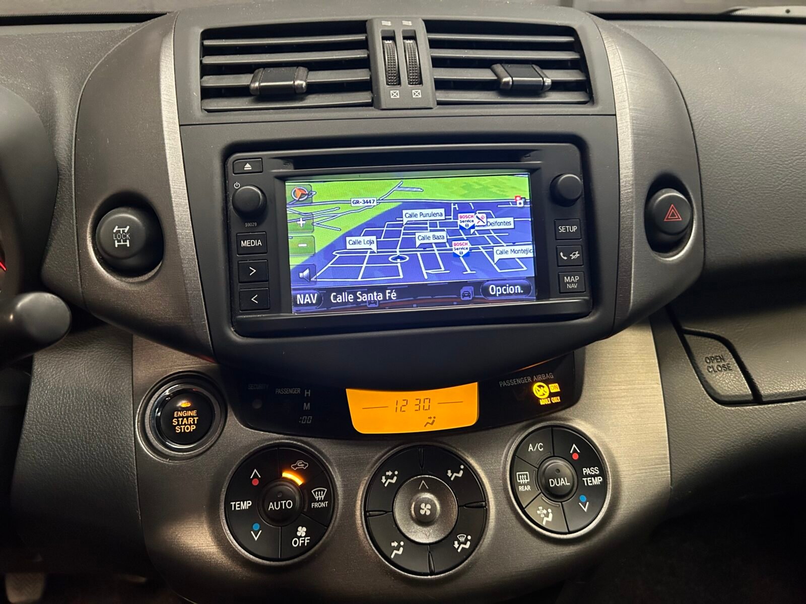 TOYOTA Rav4 2.2 D-4-D Active 