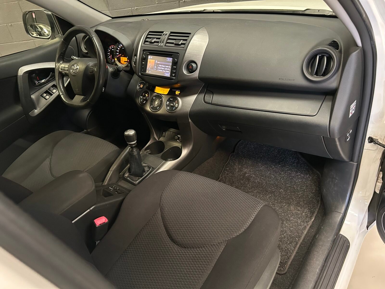 TOYOTA Rav4 2.2 D-4-D Active 