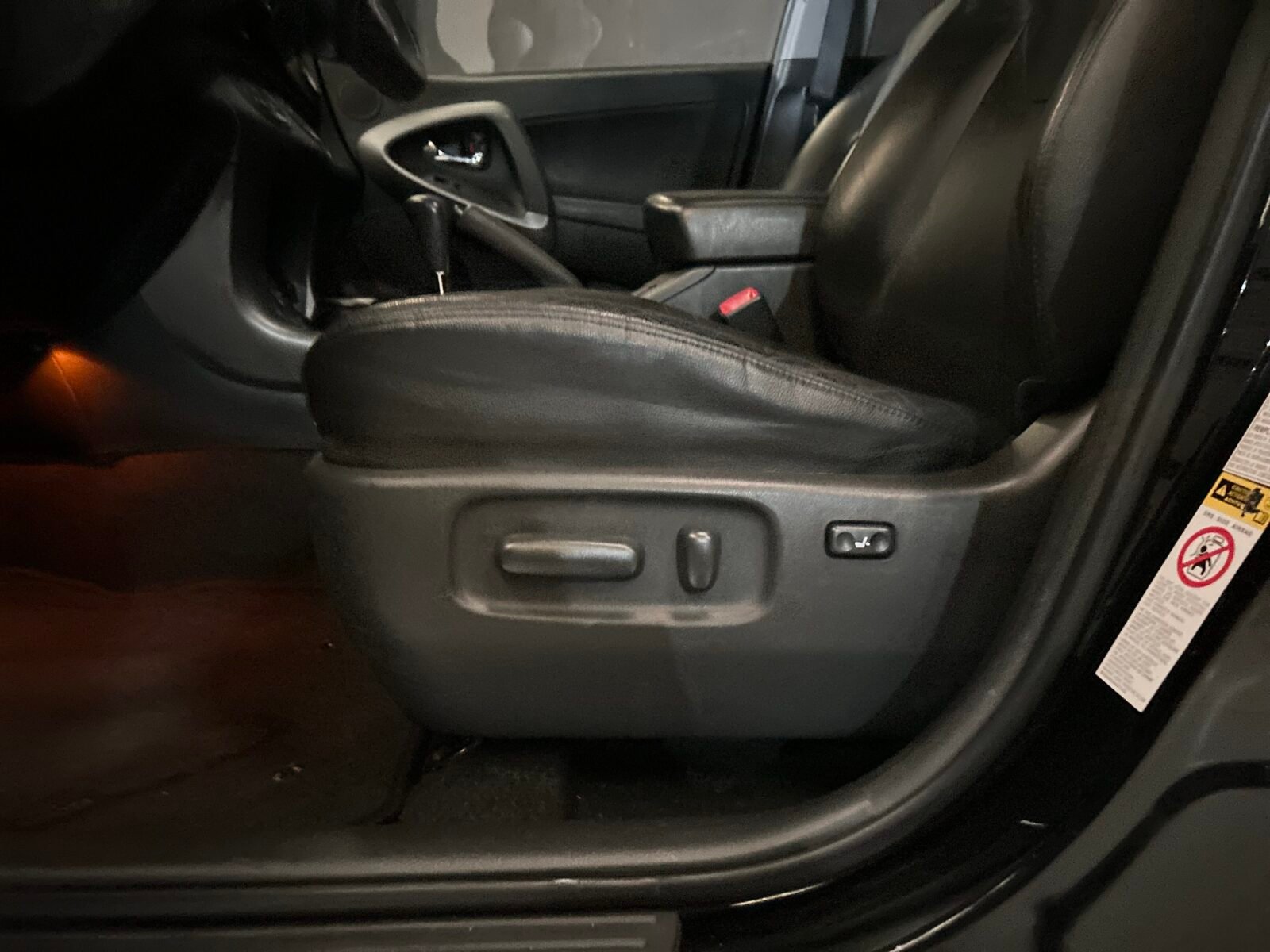 TOYOTA Rav4 2.2 D-4D Executive 4x4