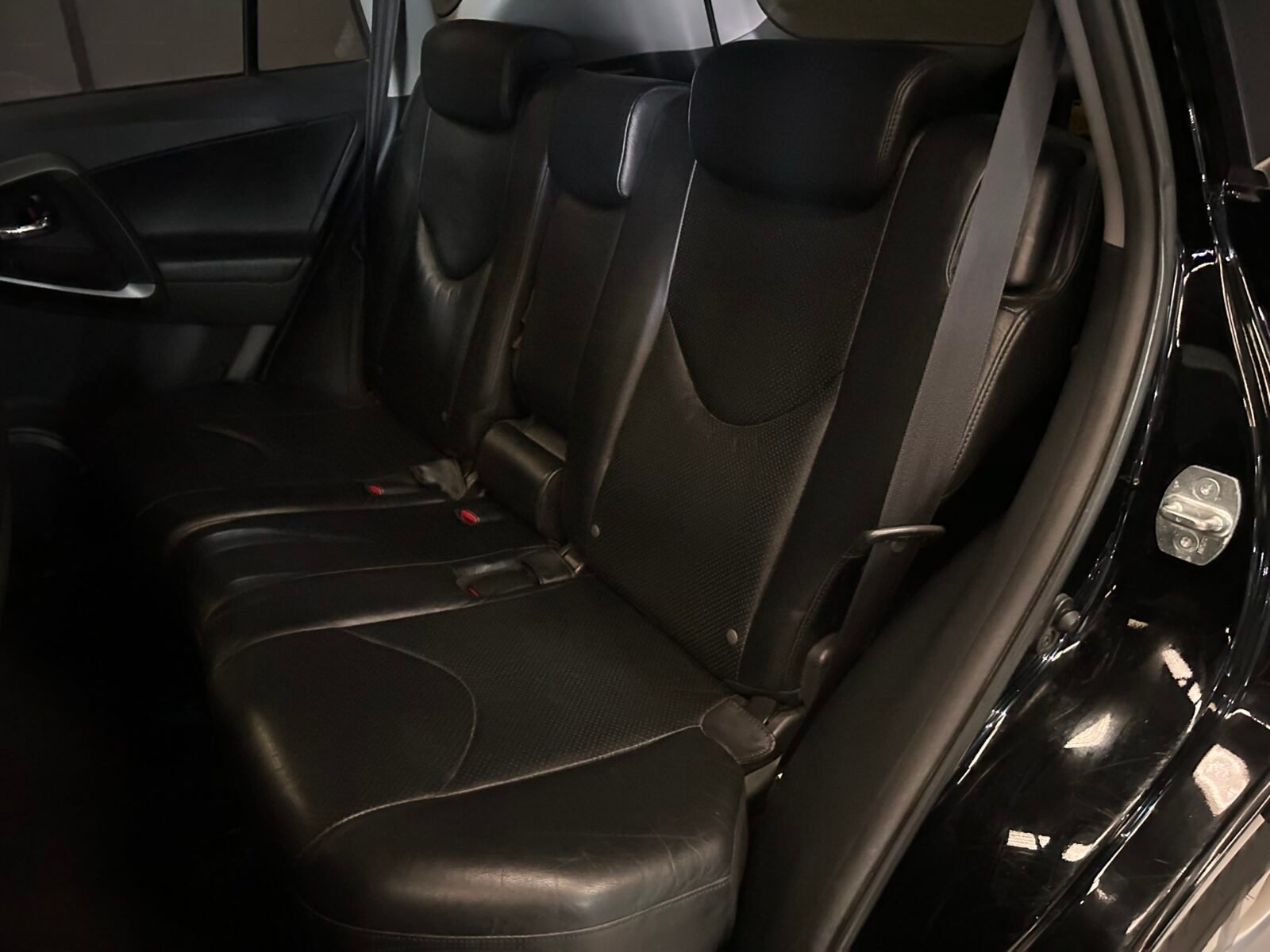 TOYOTA Rav4 2.2 D-4D Executive 4x4