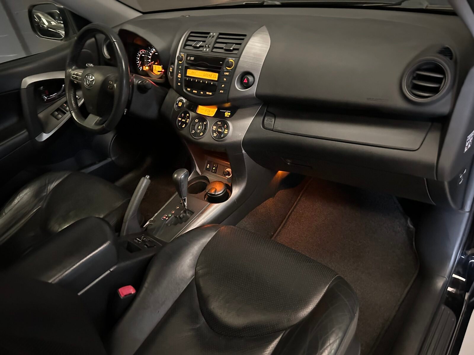 TOYOTA Rav4 2.2 D-4D Executive 4x4