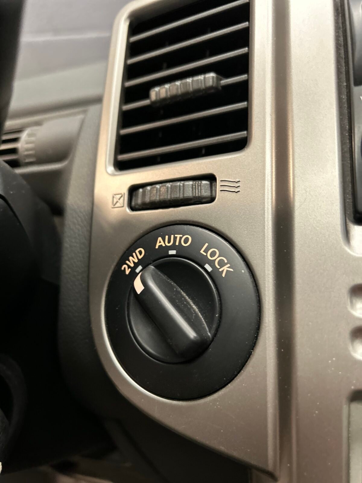 NISSAN X-TRAIL 2.2 DCI ELEGANCE