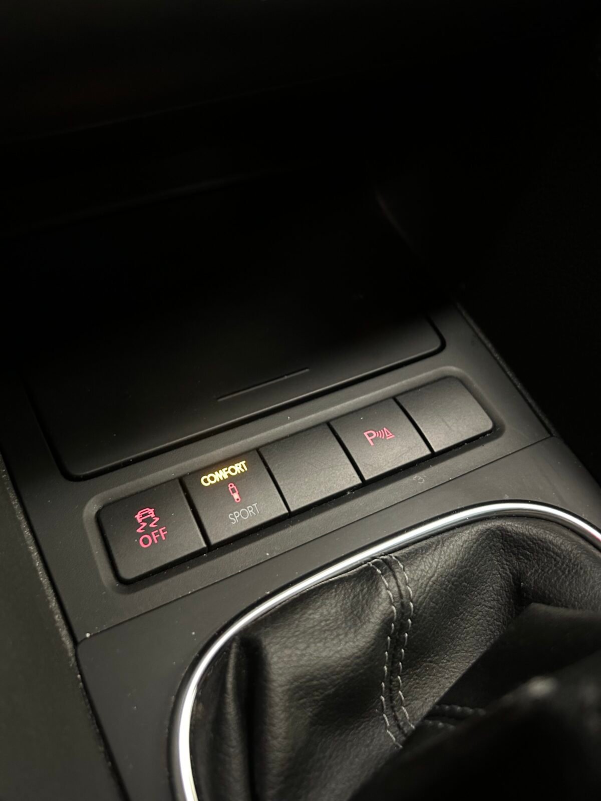 VOLKSWAGEN Golf VI 2.0 TDI GTD