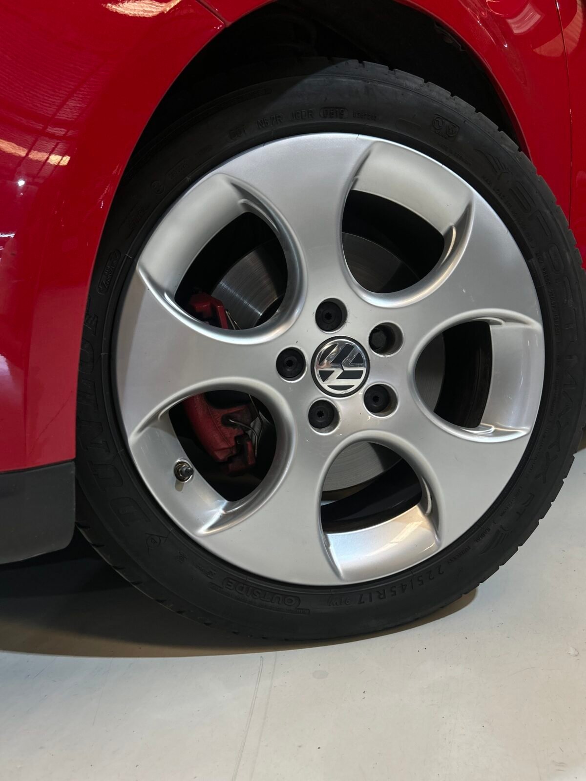 VOLKSWAGEN Golf  V 2.0 TFSI GTI