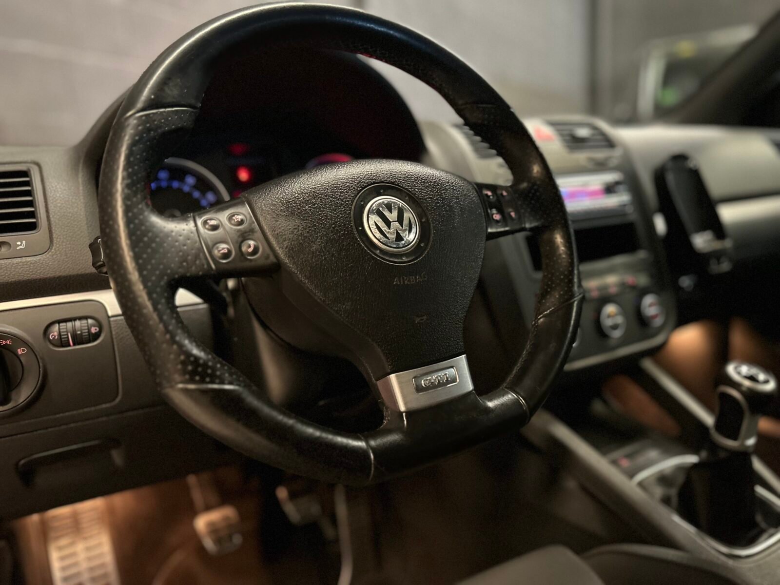 VOLKSWAGEN Golf  V 2.0 TFSI GTI