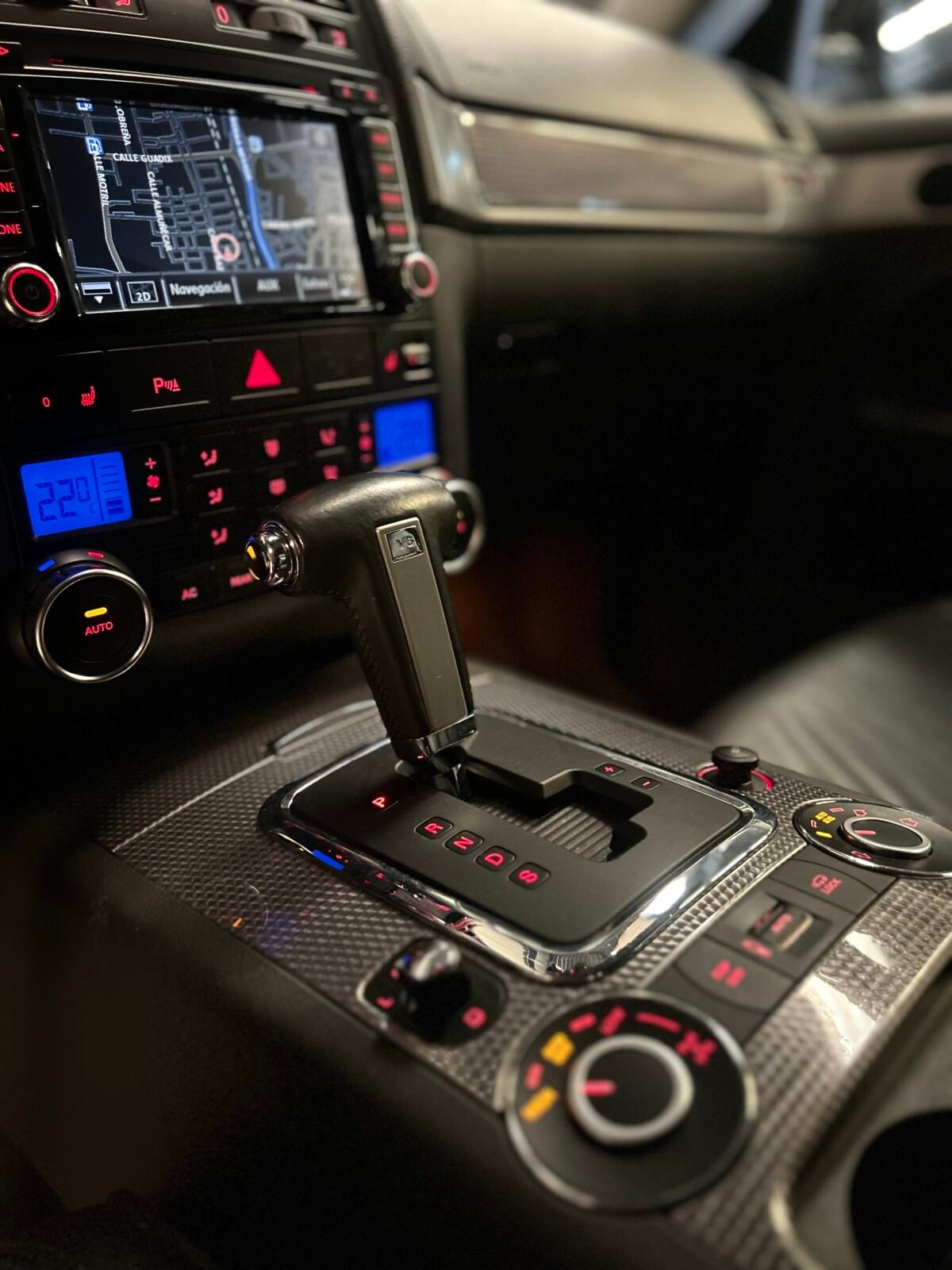VOLKSWAGEN Touareg 3.0 V6