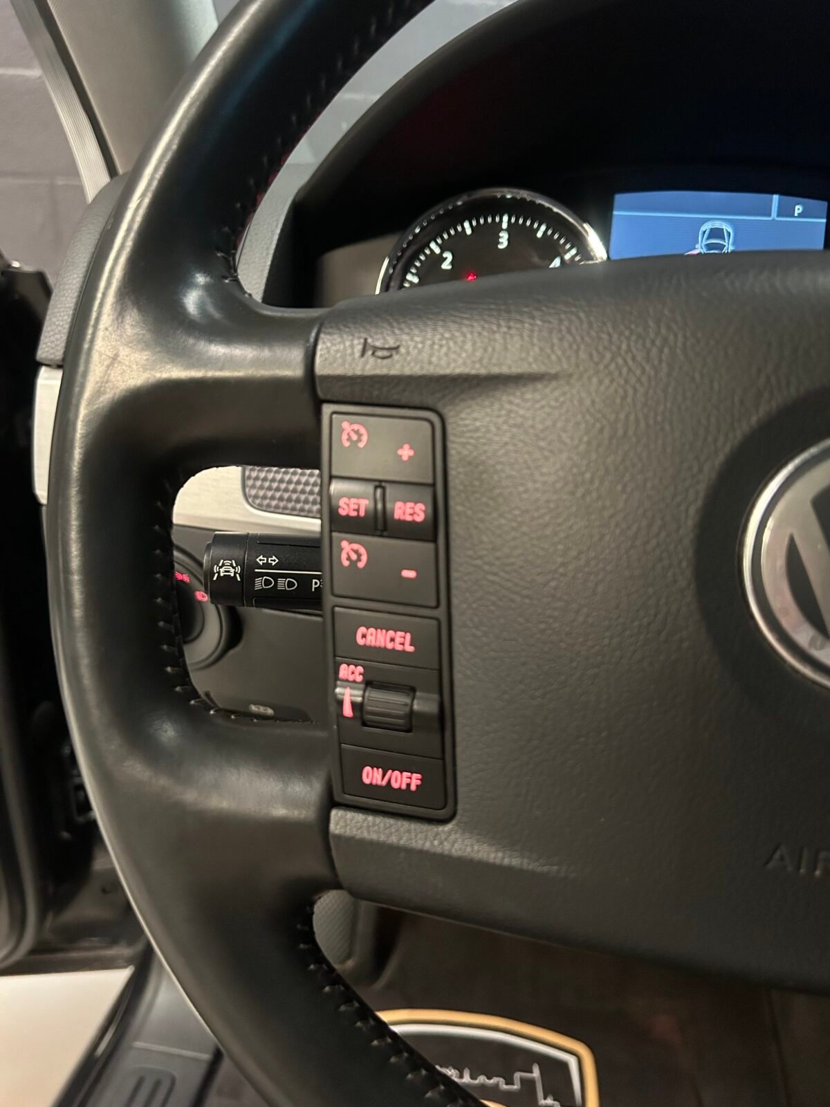 VOLKSWAGEN Touareg 3.0 V6
