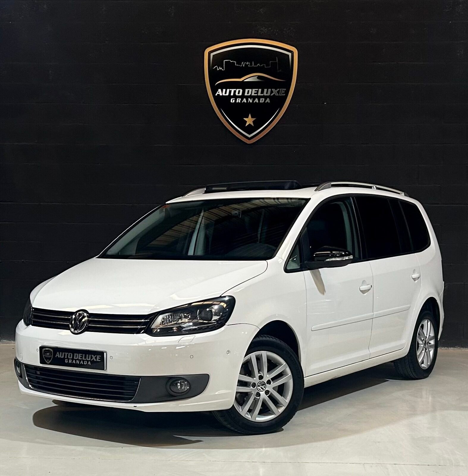 VOLKSWAGEN TOURAN 2.0 TDI DSG ADVANCE 7 PLAZAS