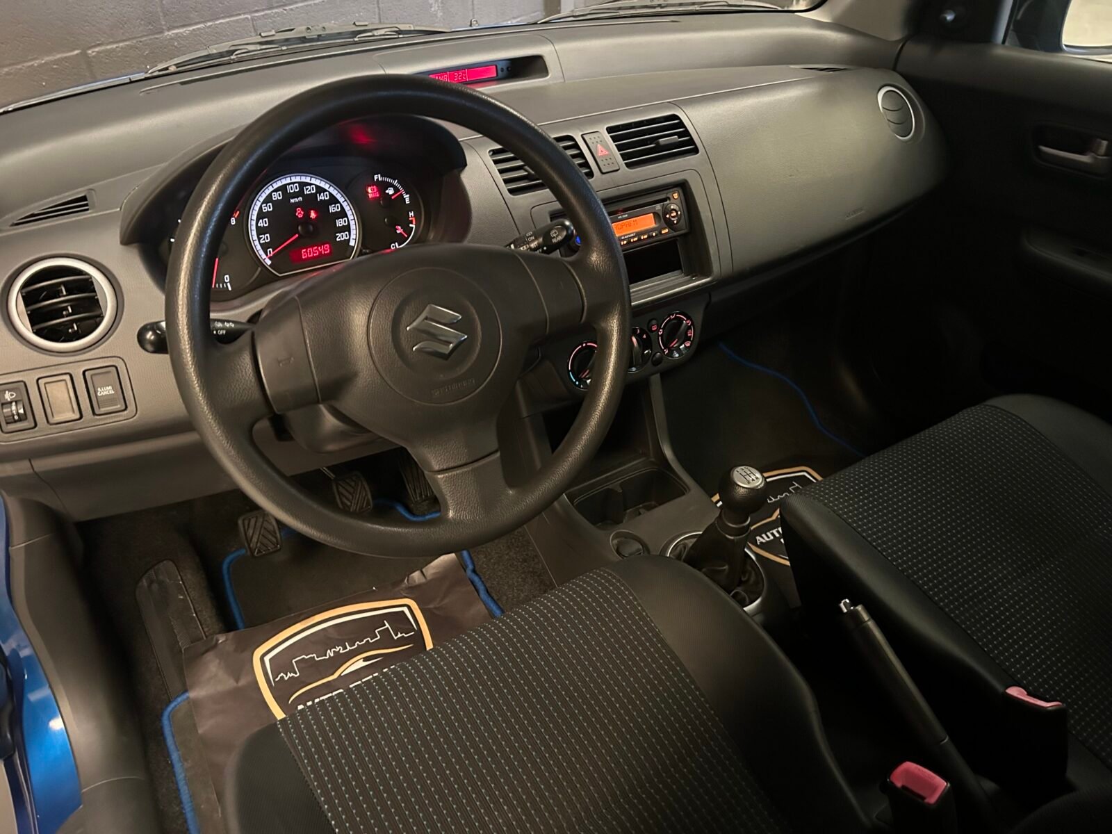 SUZUKI Swift 1.3