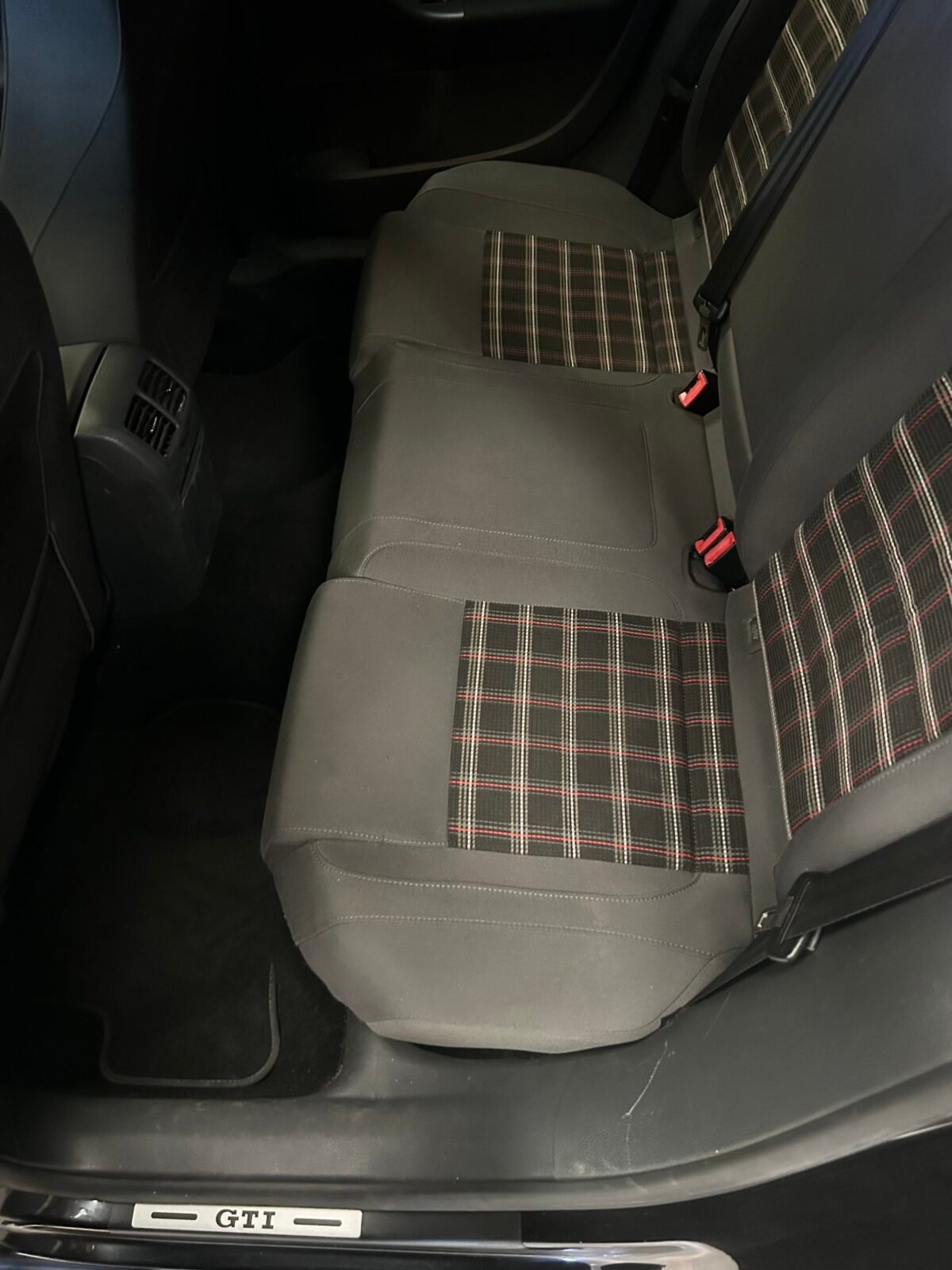 VOLKSWAGEN Golf V 2.0 TFSI GTI