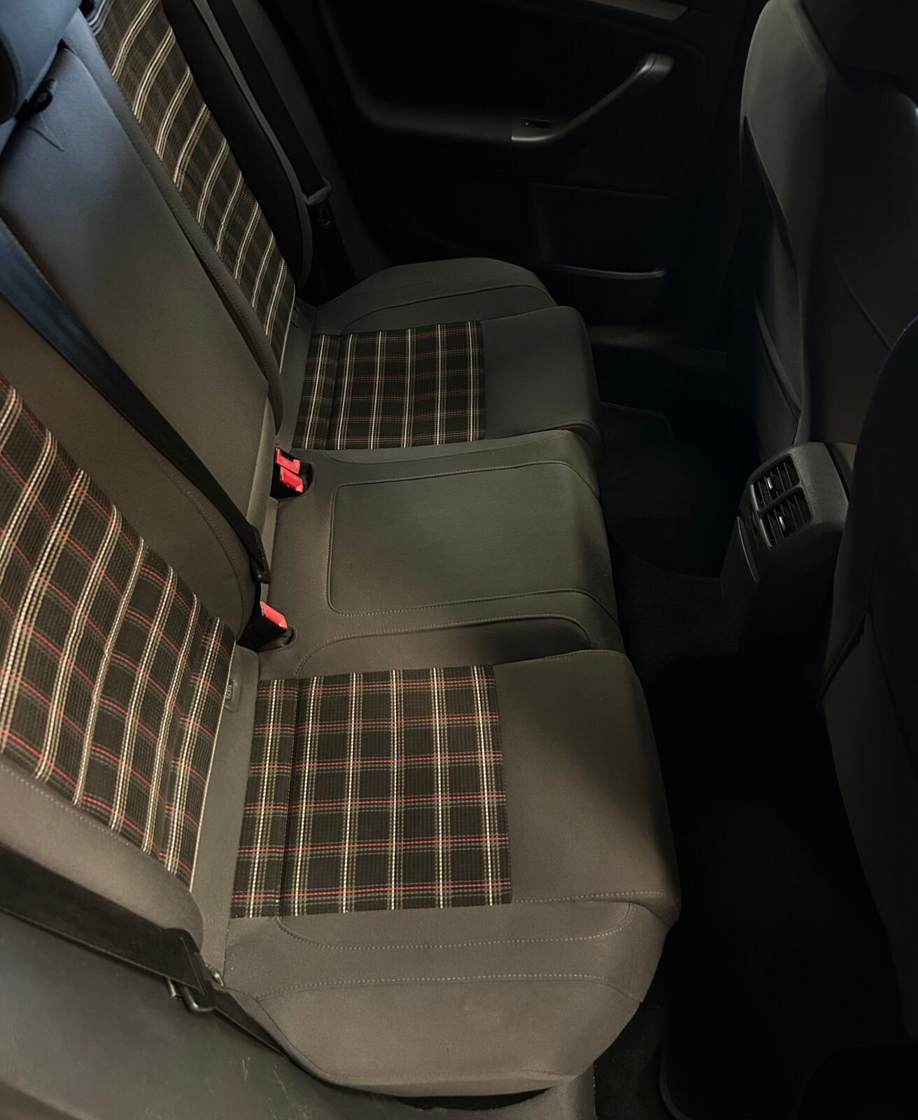 VOLKSWAGEN Golf V 2.0 TFSI GTI
