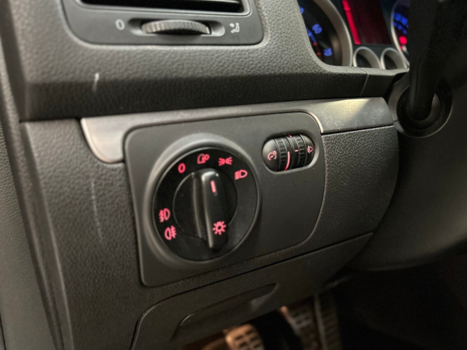 VOLKSWAGEN Golf V 2.0 TFSI GTI