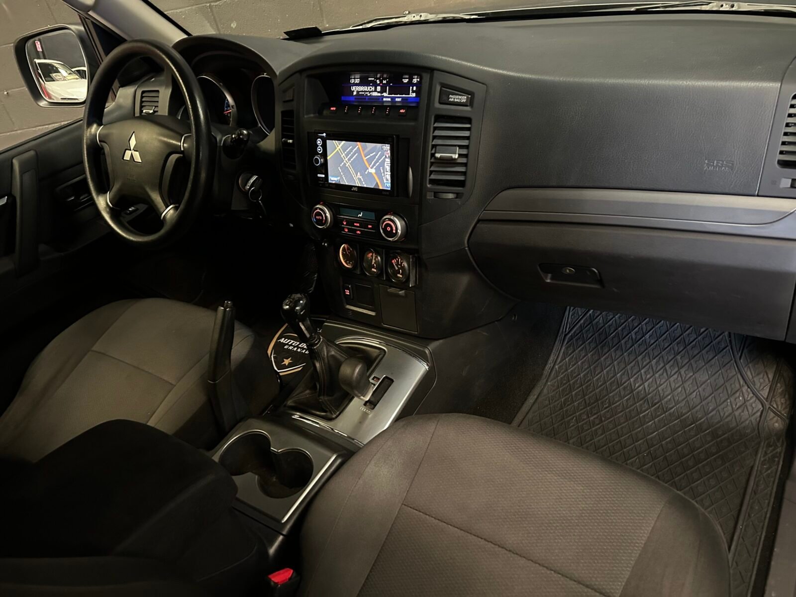 MITSUBISHI Montero 3.2 DI-D SPIRIT